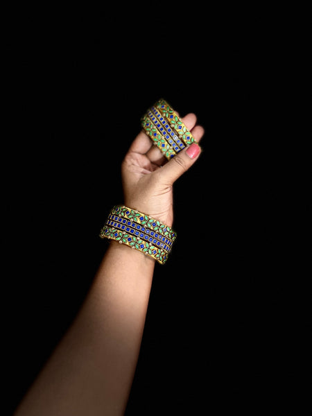 Yaalz Silk Thread Rich Kundan Work Bridal / Partywear Bangle Sets